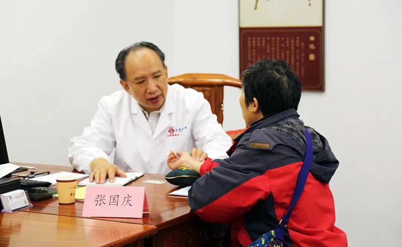 好消息！本周起，中醫(yī)專(zhuān)家張國(guó)慶、白學(xué)武、李蘇將在月光碼頭店坐診！(圖1)