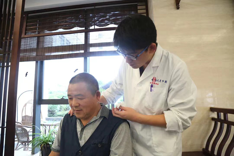 好消息！本周起，中醫(yī)專(zhuān)家張國(guó)慶、白學(xué)武、李蘇將在月光碼頭店坐診！(圖2)